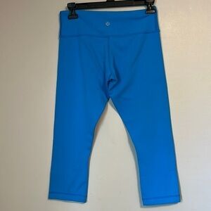 Lululemon Women’s Turquoise/Bright Blue Cropped Leggings Sz 6